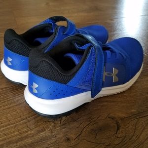Under Armour Youth Running Shoes (3Y)